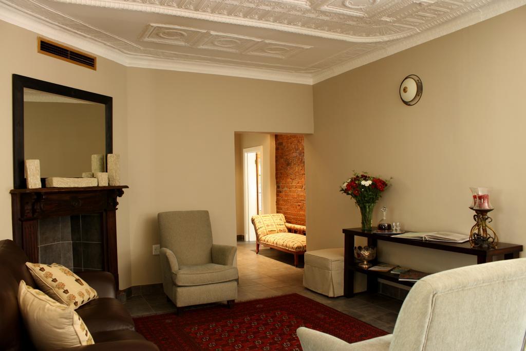 Lemon & Lime Guesthouse Bloemfontein Bagian luar foto