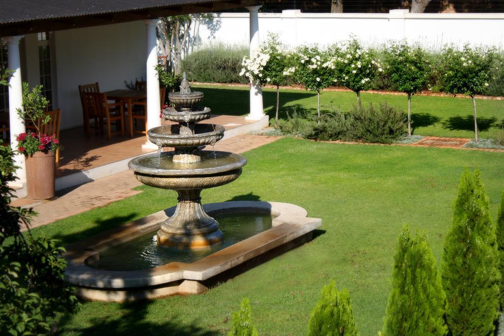 Lemon & Lime Guesthouse Bloemfontein Bagian luar foto