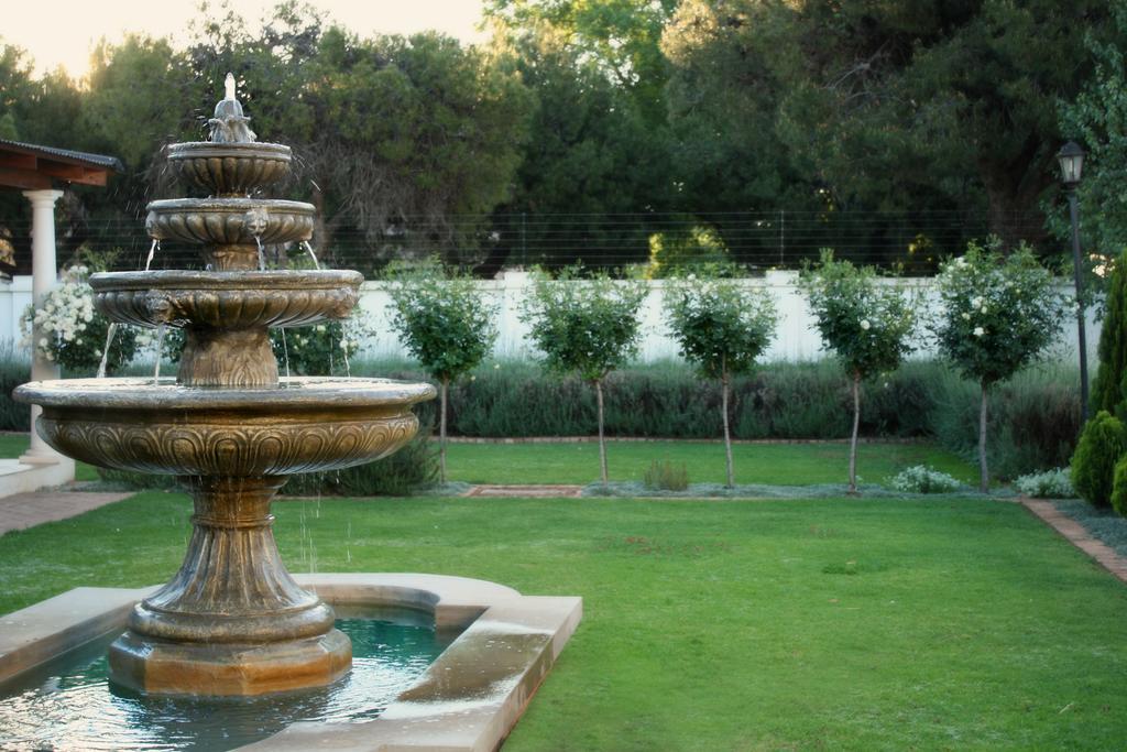 Lemon & Lime Guesthouse Bloemfontein Bagian luar foto