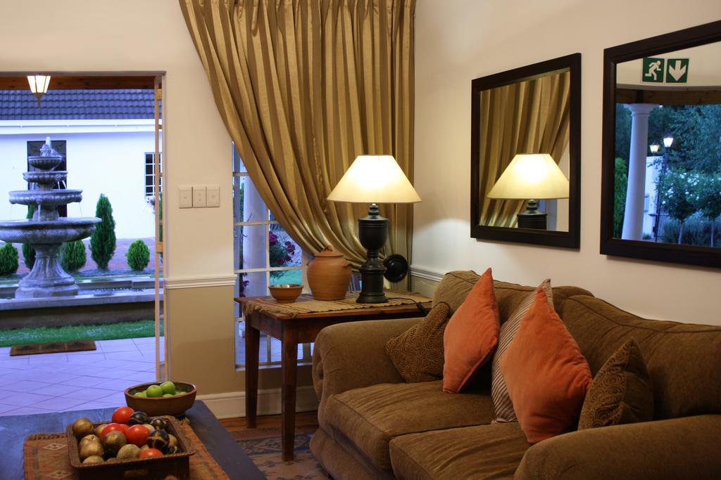 Lemon & Lime Guesthouse Bloemfontein Bagian luar foto