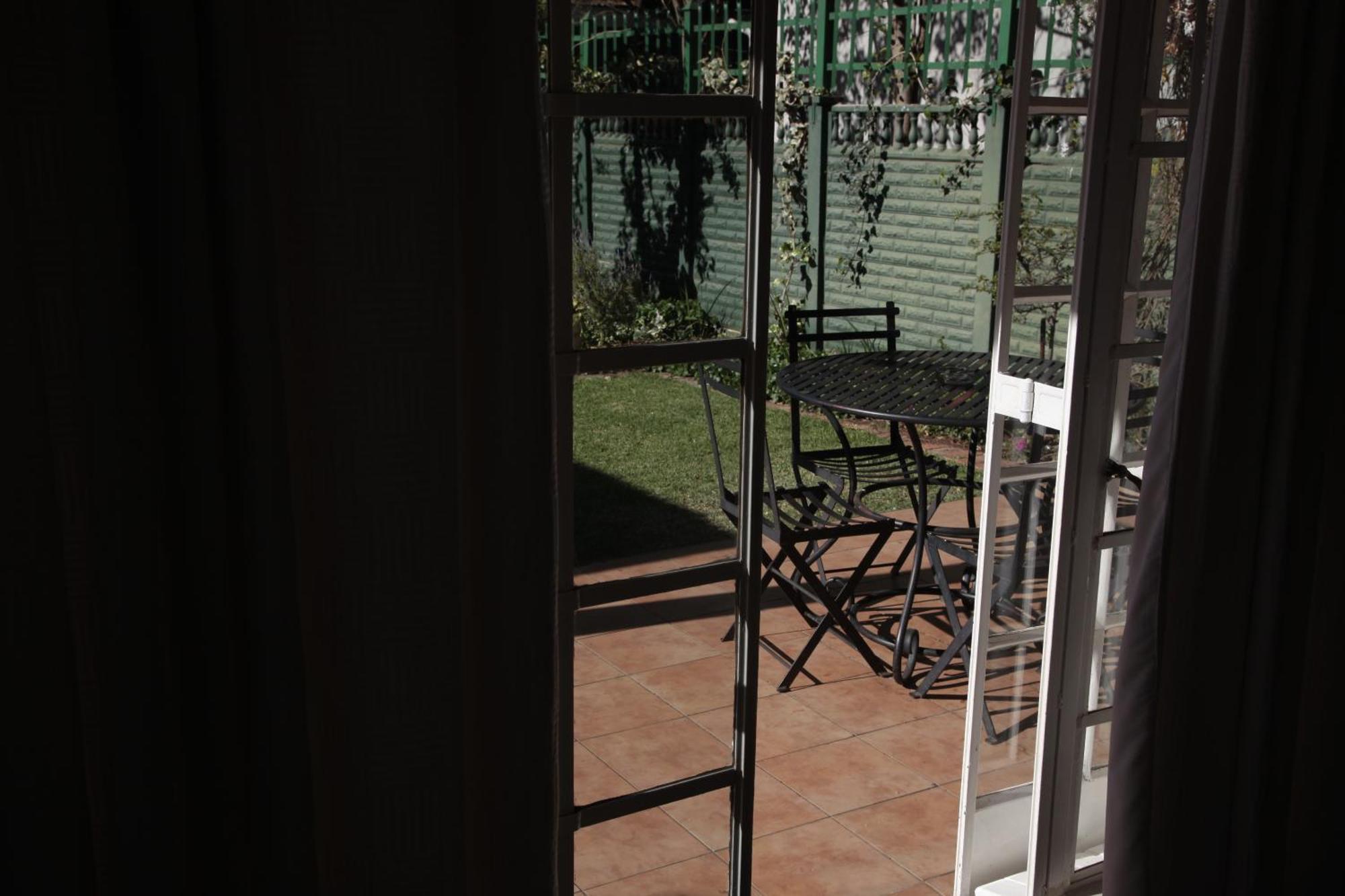 Lemon & Lime Guesthouse Bloemfontein Ruang foto