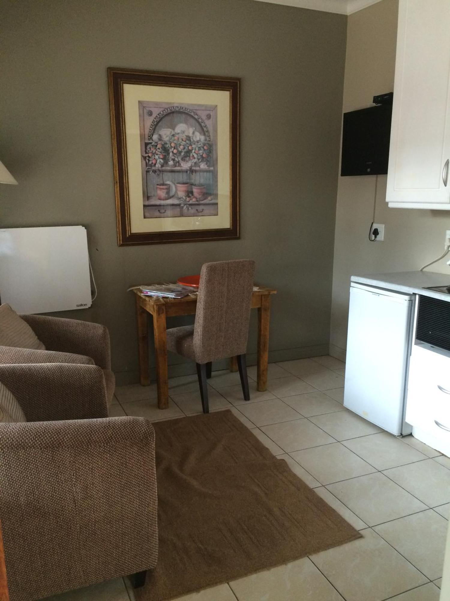 Lemon & Lime Guesthouse Bloemfontein Ruang foto