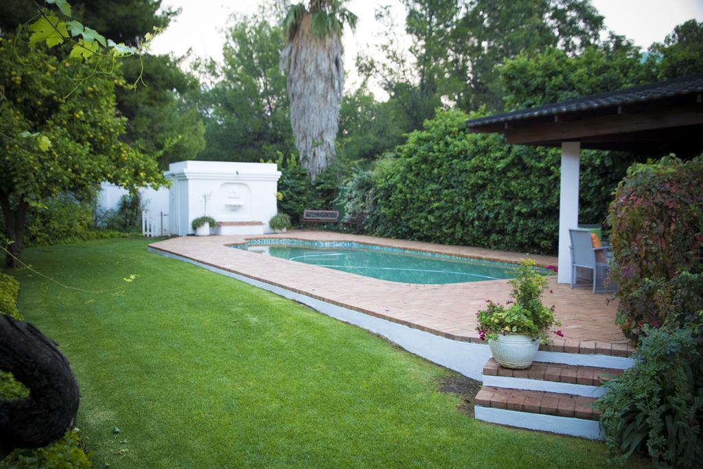 Lemon & Lime Guesthouse Bloemfontein Bagian luar foto