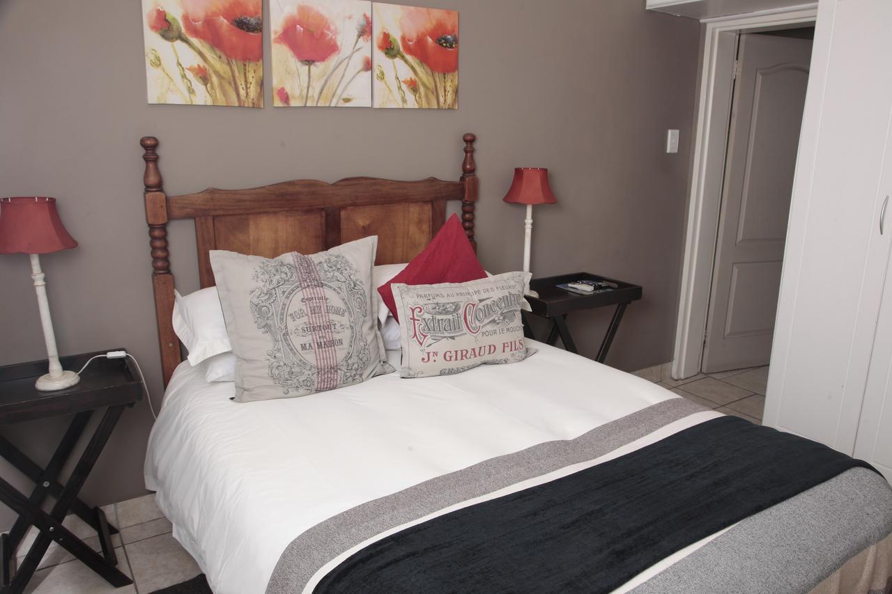 Lemon & Lime Guesthouse Bloemfontein Ruang foto